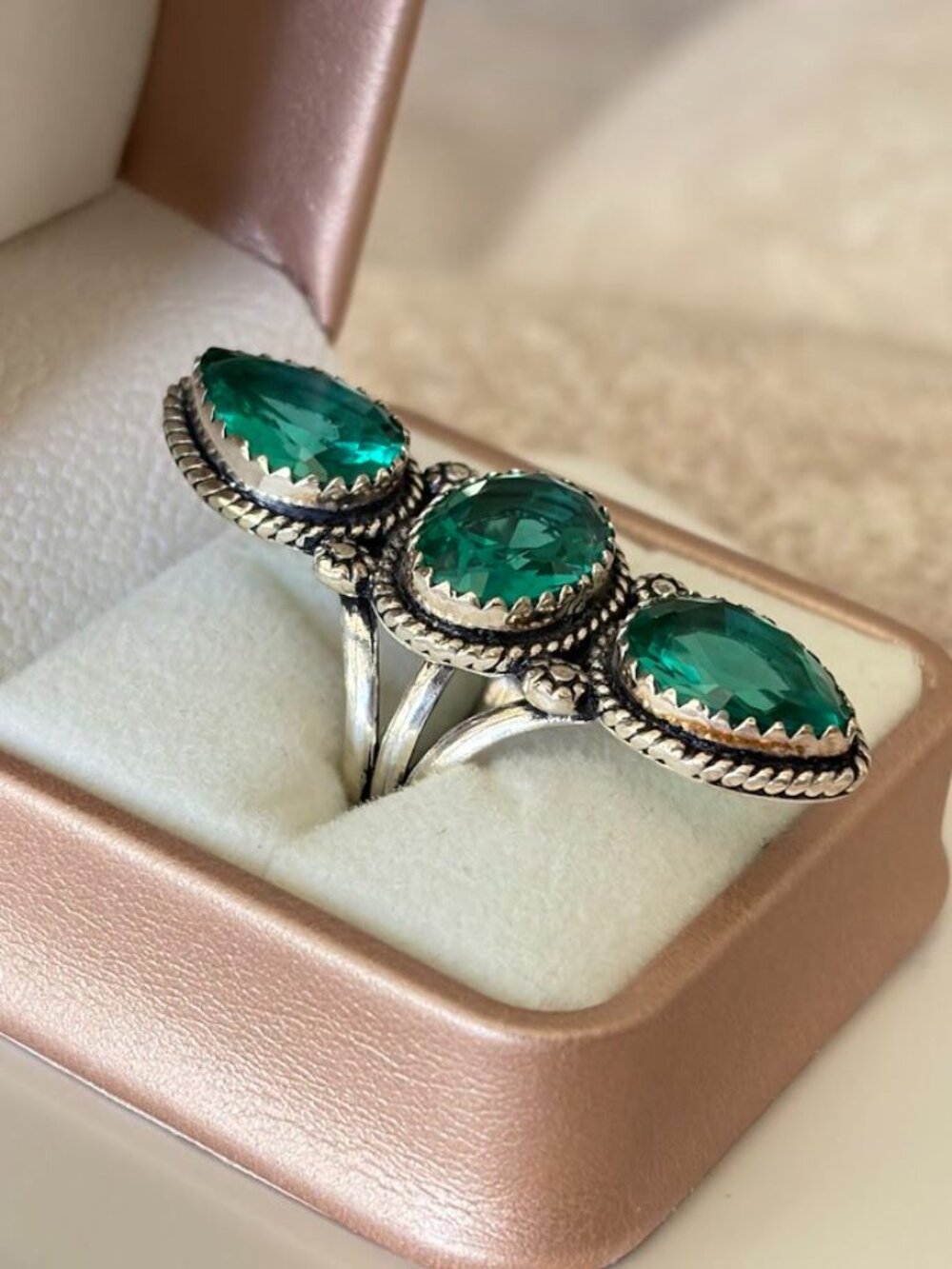 Green Quartz Three Stone Statement Ring 925 Silver Plated - Size 6.75 - Picture 3 of 5